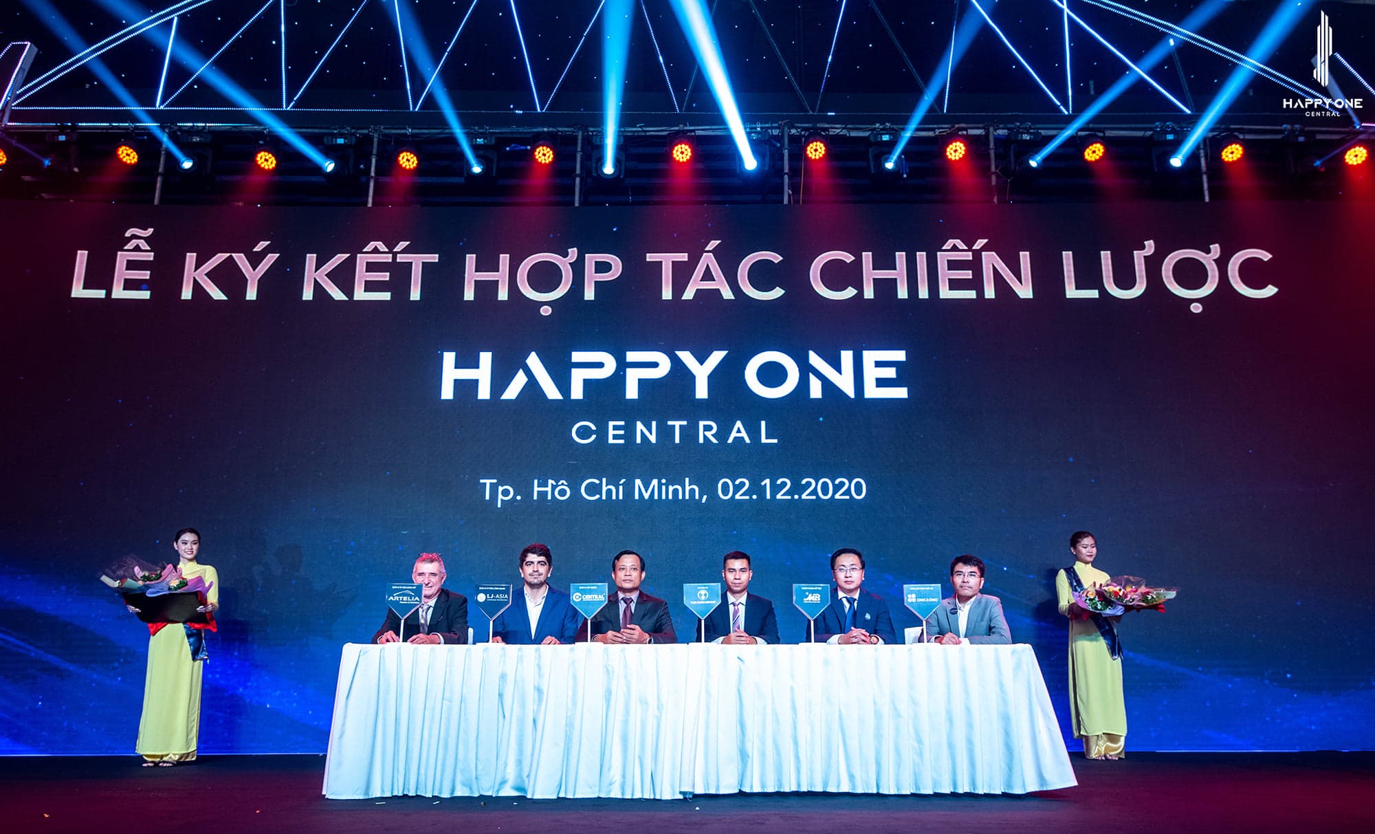 NHÌN LẠI TOÀN CẢNH KHÔNG KHÍ SÔI ĐỘNG CỦA LỄ KÝ KẾT HỢP TÁC & KICK OFF HAPPY ONE – CENTRAL