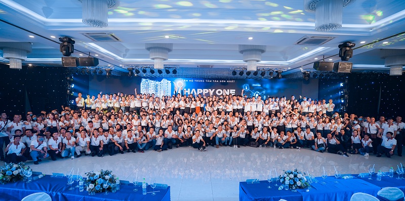 LỄ RA QUÂN HAPPY ONE PREMIER - CĂN HỘ TRUNG TÂM TÂN SƠN NHẤT